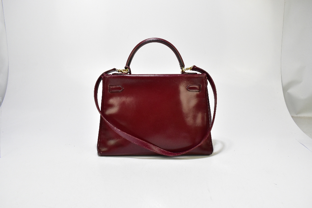 HERMES; a circa 1970s/80s red calfskin leather 'Sienne Epsom KELLY Retourne 32', with impressed ' - Image 2 of 6