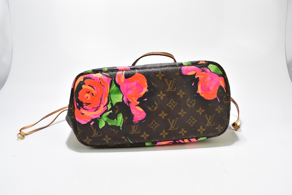 LOUIS VUITTON; a circa 2009 limited edition 'Neverfull Roses MM' brown monogram canvas shoulder - Image 5 of 6