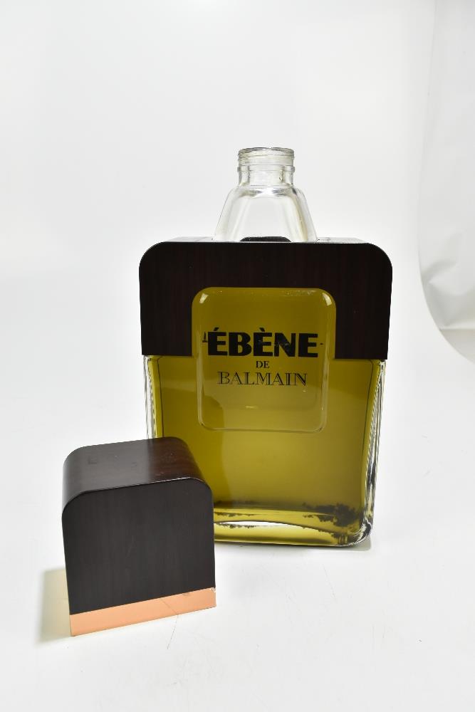 ÉBÈNE DE BALMAIN; a giant vintage display dummy perfume factice for men, height 14.5"/37cm. - Bild 5 aus 5