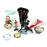 Various studio and 20th century glassware to include Murano clown,