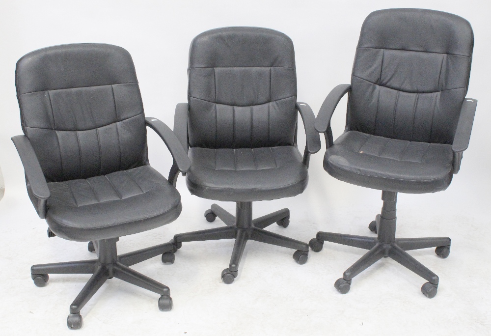 Three leather-effect swivel office chairs, each on five-prong base with castors (3). - Image 2 of 2