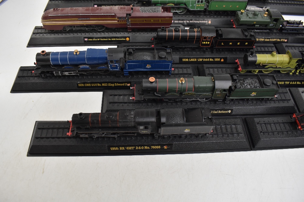 CORGI; a boxed Harry Potter Hogwarts Express diecast model, four further boxed Corgi model - Image 6 of 11