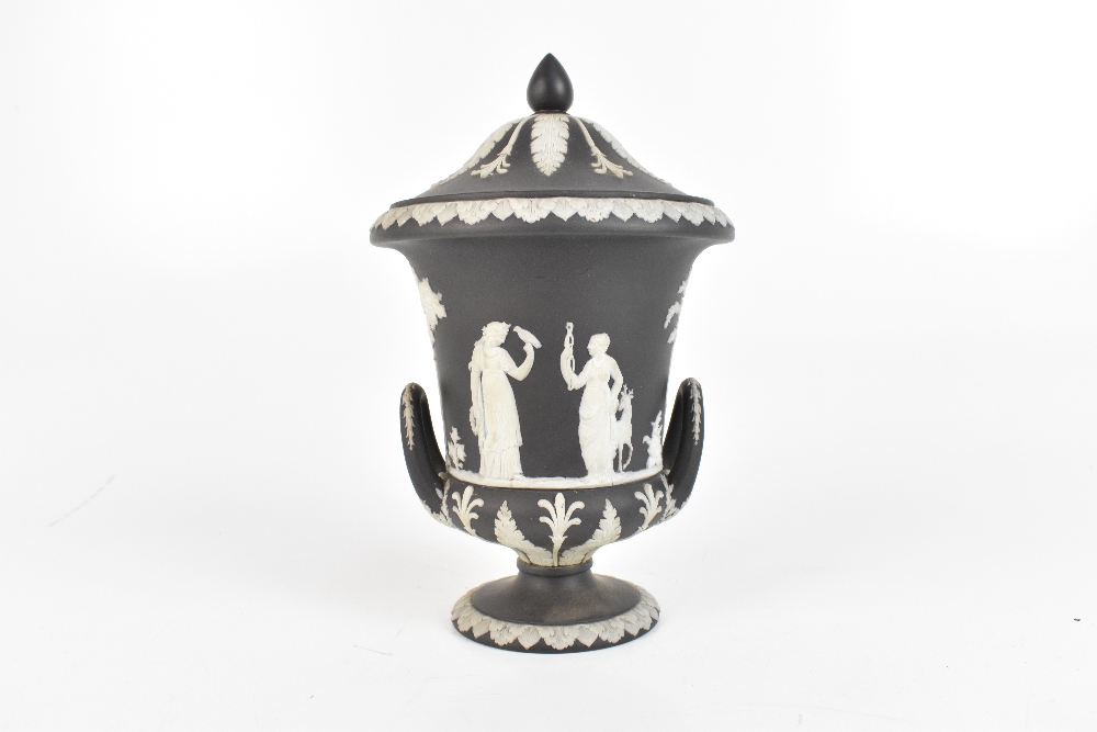 WEDGWOOD; a black and white jasper dip urn and cover relief decorated with Classical figures, with - Image 3 of 9