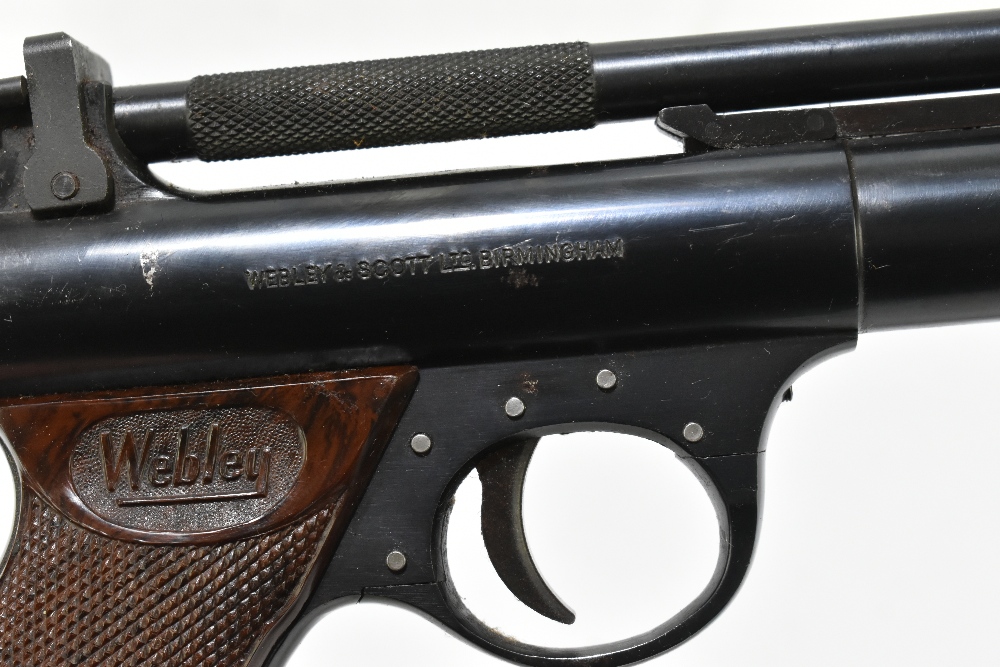 A Webley Premier .22 air pistol with bakelite grips, length 21cm, SN:67. Provenance: The Captain - Image 3 of 5