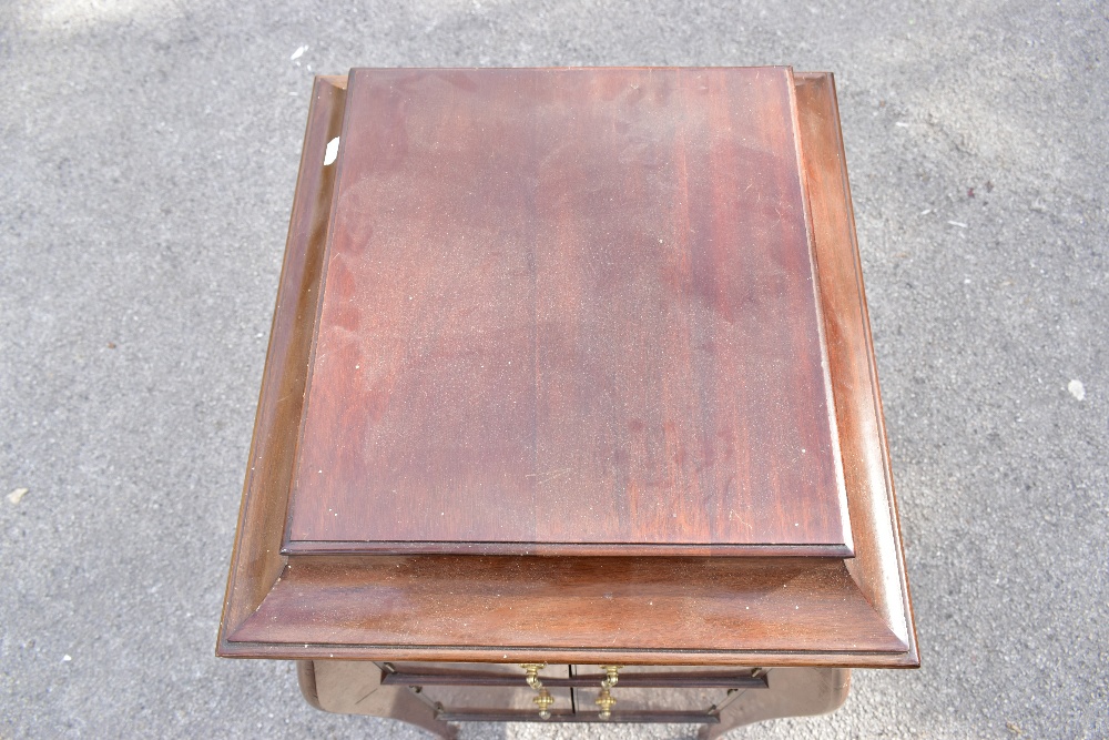 STERNO; an early 20th century mahogany gramophone cabinet, the hinged cover enclosing gramophone - Image 3 of 5