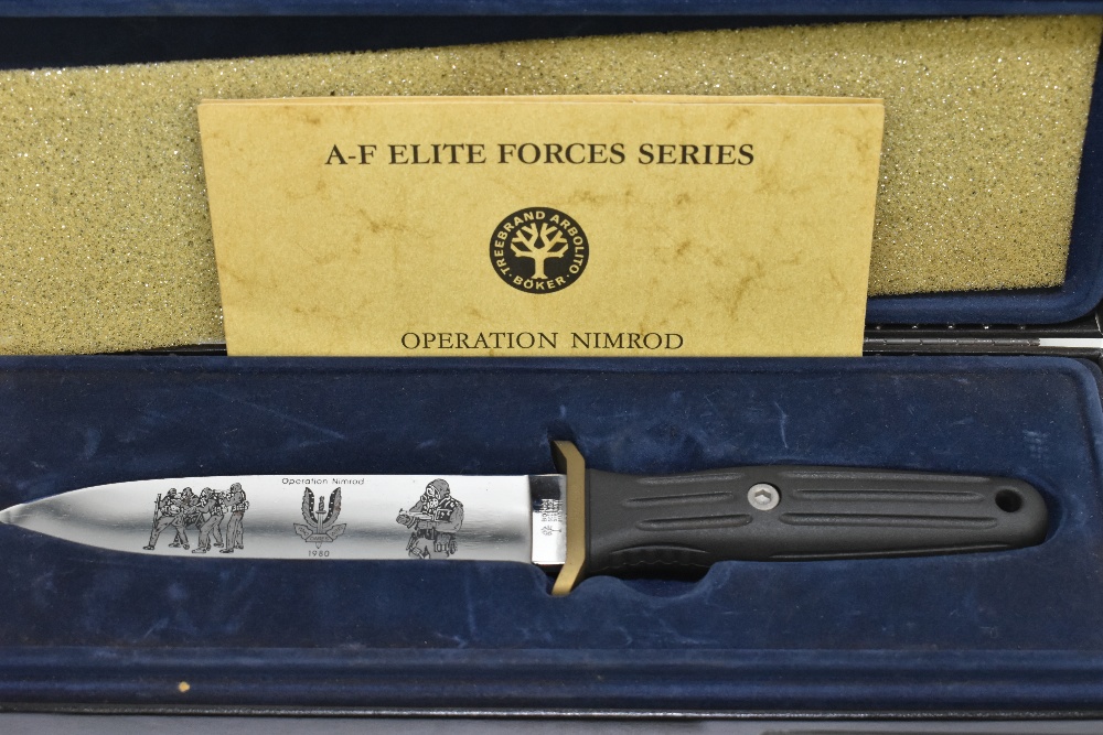 A group of boxed/cased collector's knives with two limited edition examples, including a limited - Image 6 of 8