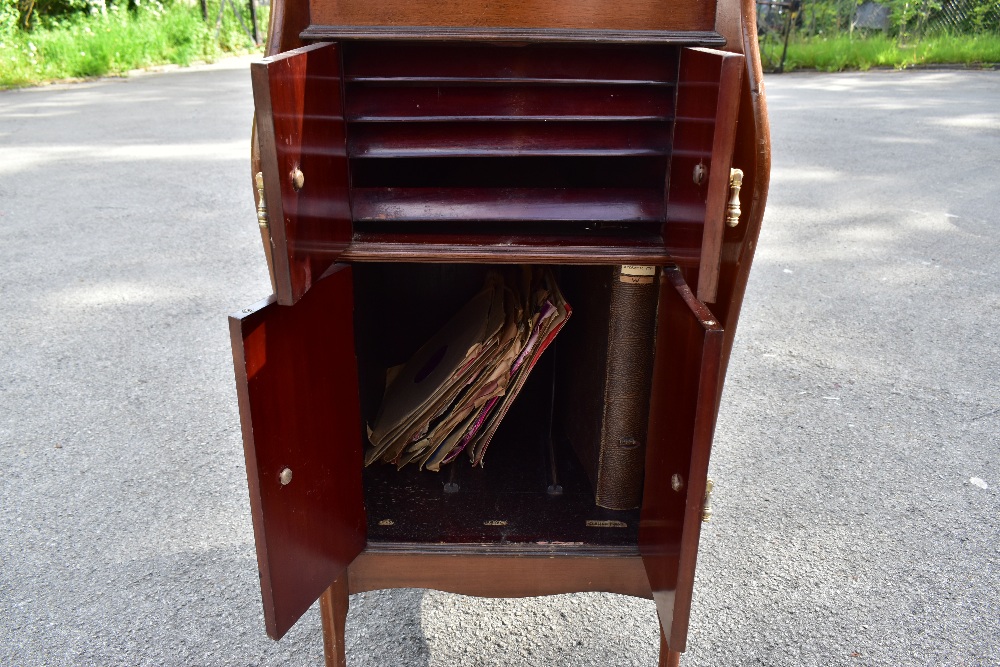 STERNO; an early 20th century mahogany gramophone cabinet, the hinged cover enclosing gramophone - Image 4 of 5