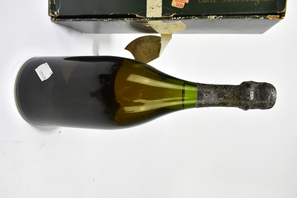 CHAMPAGNE; a single bottle of Möet et Chandon Cuvée Dom Pérignon Vintage 1971 Champagne, 75cl, in - Image 2 of 2