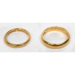 Two 22ct yellow gold wedding bands, sizes K1/2 and P1/2, combined approx 8.6g (2).