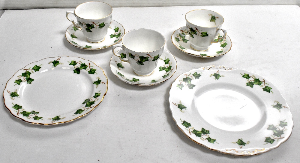 Colclough China 'Ivy Leaf' pattern cups, - Bild 2 aus 5