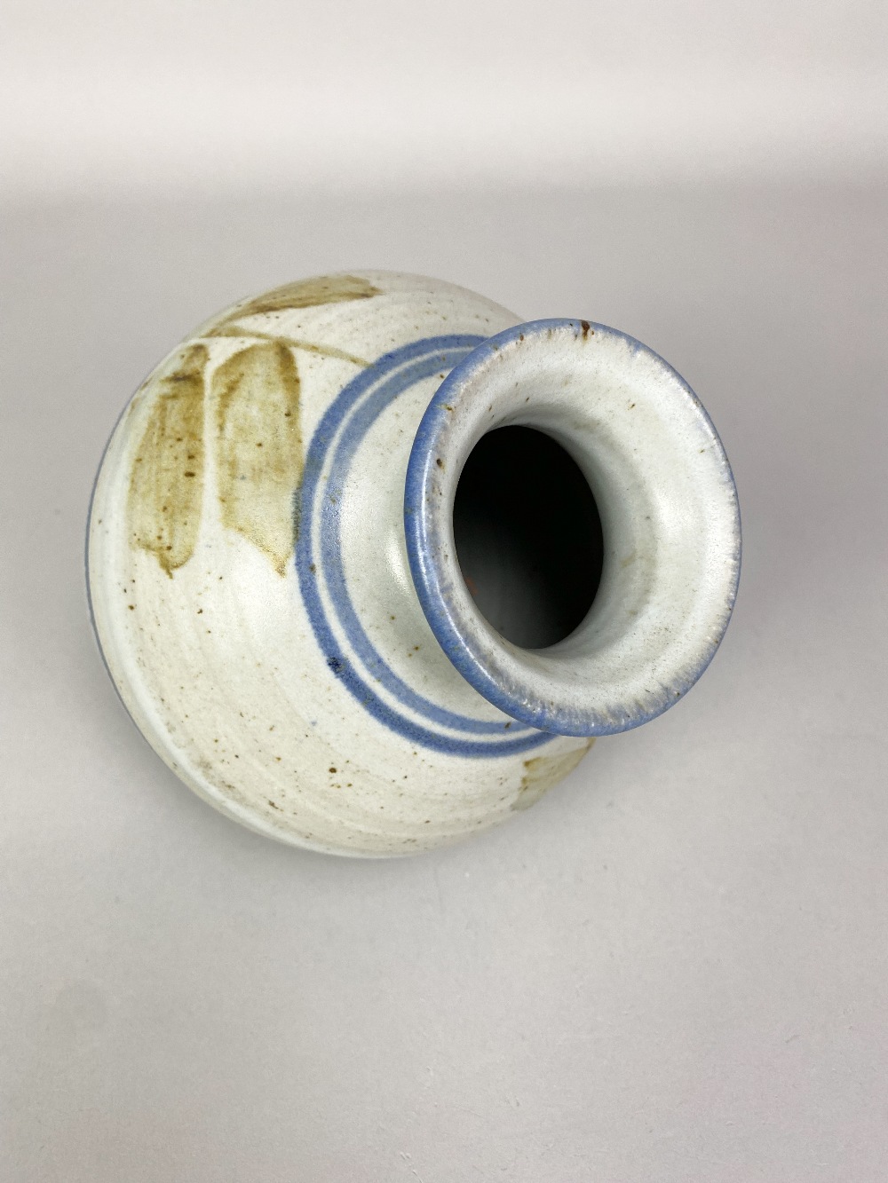BRYAN NEWMAN (1935-2019) for Aller Pottery; a stoneware globular vase with iron and cobalt floral - Image 3 of 5