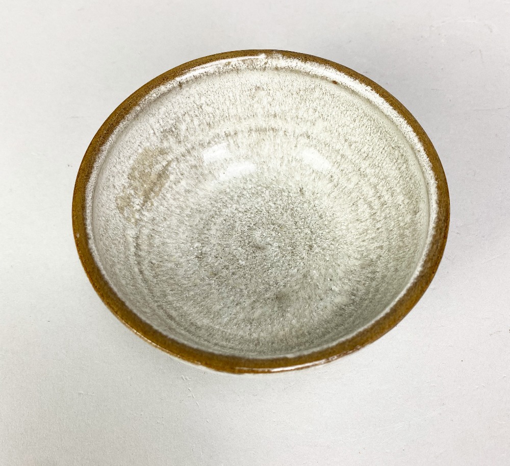 STEPHANIE KALAN (1909-1978); a small stoneware bowl covered in grey glaze, incised signature, - Image 3 of 5