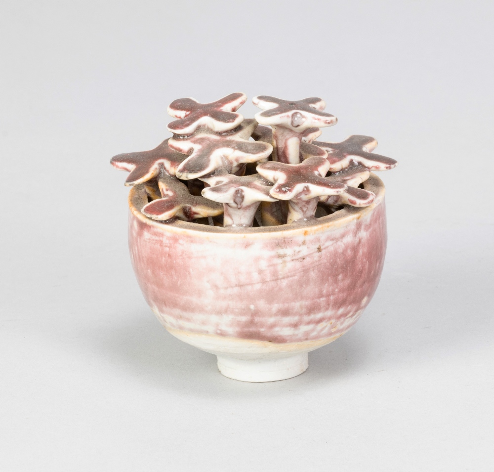 DEREK DAVIS (1926-2008); a small porcelain pot with flowers washed with copper red glaze, painted - Image 2 of 5