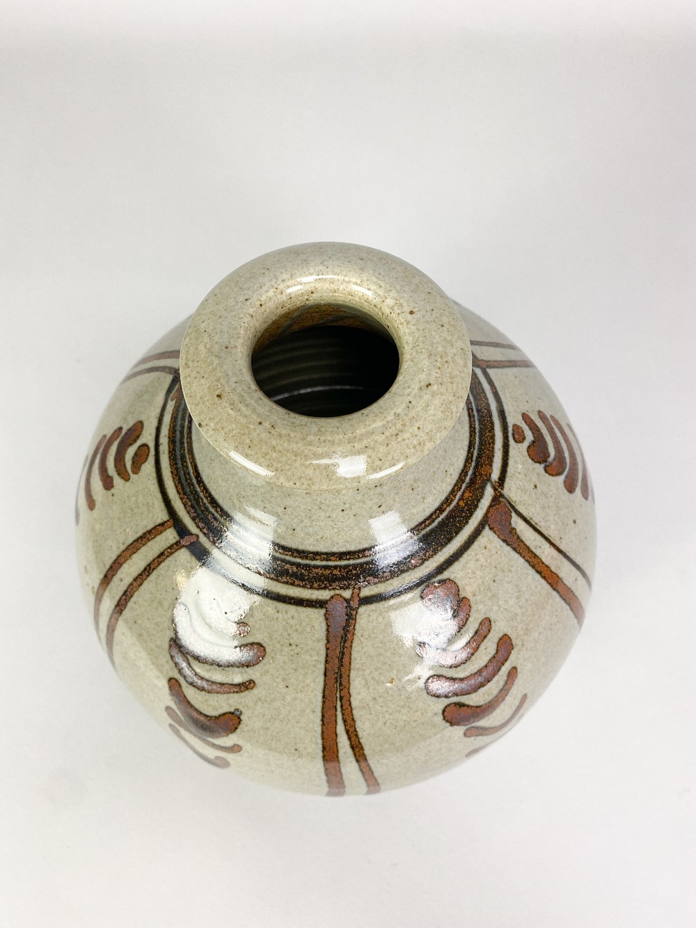 RAY FINCH (1914-2012) for Winchcombe Pottery; a bulbous stoneware vase with iron decoration on - Image 3 of 5