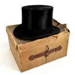 LINNEY OF LONDON; a boxed gentleman's top hat, internal measurements 20 x 16.5cm.Additional