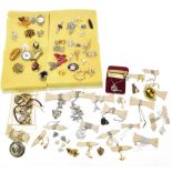 A collection of assorted costume jewellery and watches including necklaces, brooches, etc.