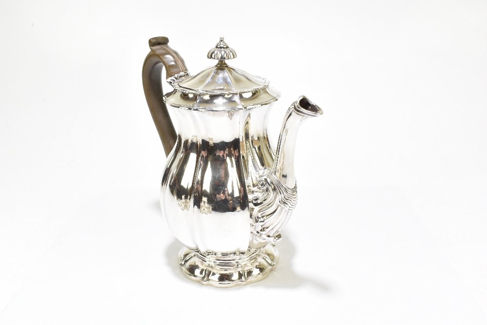 WILLIAM ELEY; a George IV hallmarked silver coffee pot of baluster form with cast finial and - Bild 5 aus 8