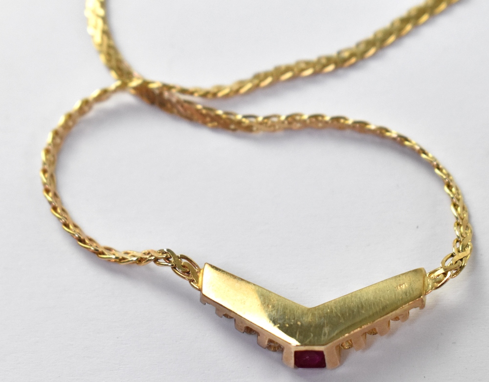 A modern 14ct gold necklace, - Image 3 of 3