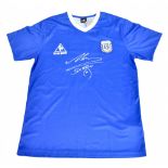 DIEGO MARADONA; a Le Coq Sportif Argentina retro-style away shirt signed to front with ‘Maradona
