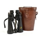 BARR & STROUD; a pair of WWII military binoculars no.7X CF41 Glasgow & London, A.P. No.1900A, serial