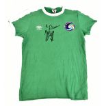 NEW YORK COSMOS LEGENDS; an Umbro retro reproduction cotton shirt signed by Beckenbauer and Cruyff,