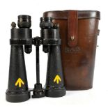 BARR & STROUD; a pair of WWII military binoculars stamped 7X CF41 Glasgow & London, A.P. No.1900A,