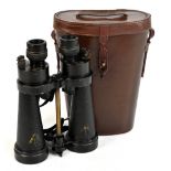 BARR & STROUD; a pair of WWII military binoculars, stamped 7X CF41, Glasgow & London, A.P. No.1900A,