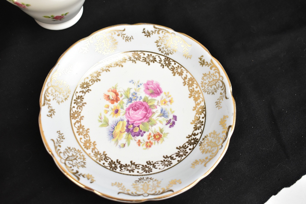 An assortment of decorative tea wares including six plates and saucers printed with flowers under - Image 5 of 5