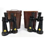 BARR & STROUD; a pair of WWII military binoculars, stamped 7X CF41 Glasgow & London, A.P. MB