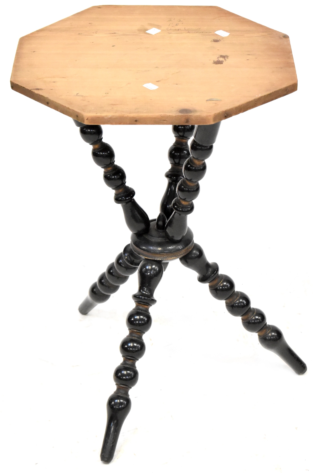 An early 20th century oak drop-leaf gateleg table with wrythen supports and stretchers, - Image 2 of 3