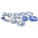 A quantity of early/mid-20th century blue and white ware to include Willow pattern tureens and oval