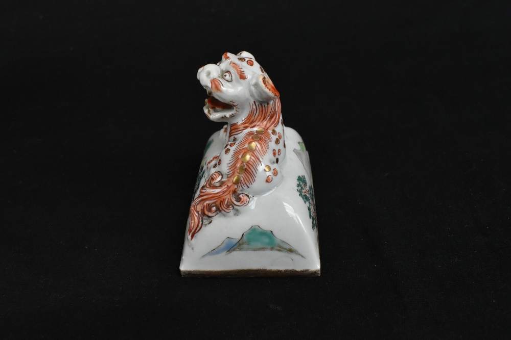 A 19th century Chinese Famille Verte Wucai porcelain koro and cover, the cover moulded with a shishi - Bild 13 aus 14