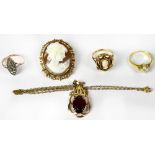 A small quantity of 9ct gold jewellery comprising a cameo brooch, a cameo ring, size K,
