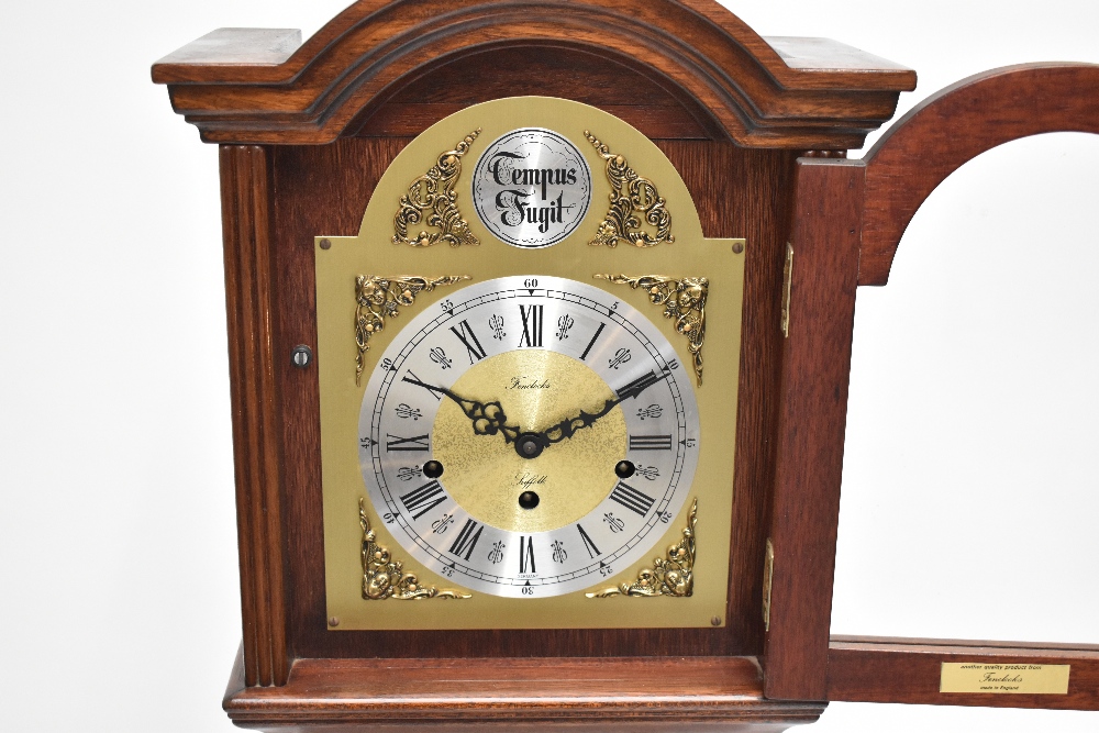 A reproduction mahogany cased longcase clock of small proportions with brass face and silvered - Bild 2 aus 3