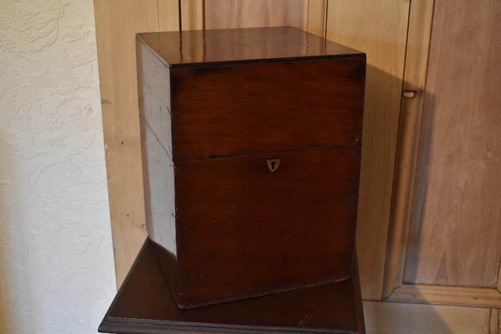 A 19th century mahogany rectangular box, possibly a former decanter box, height 28.5cm, also an - Bild 2 aus 3