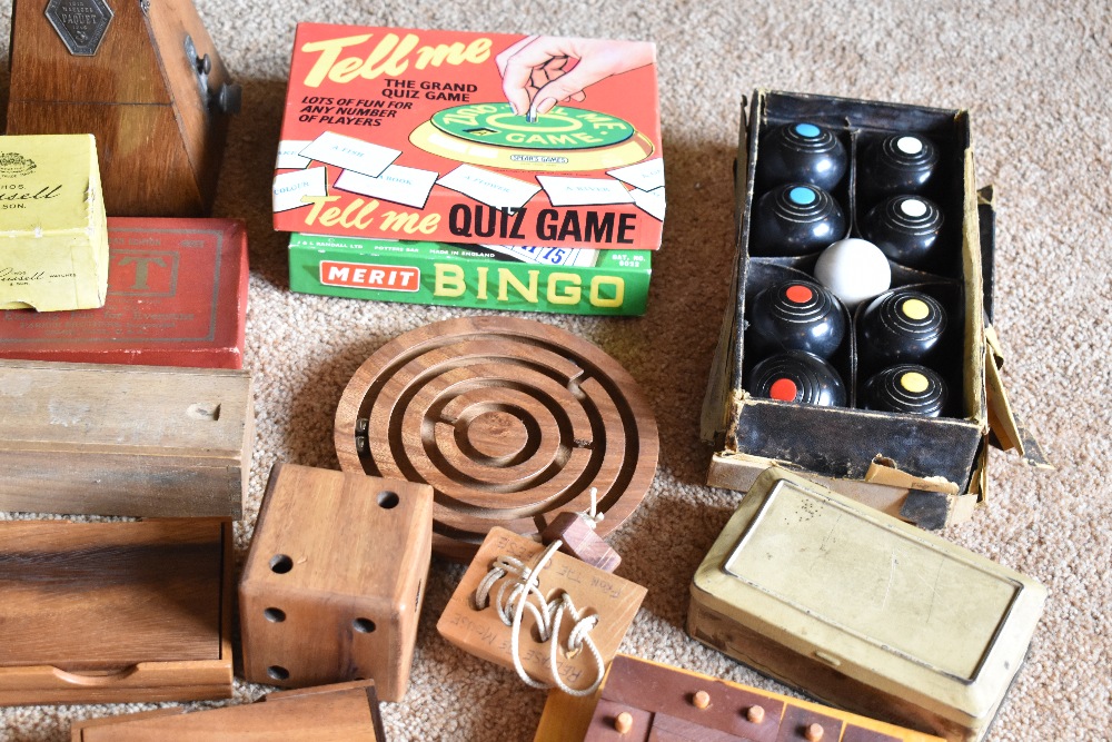 A collection of vintage and modern treen and other toys and games, including Snakes and Ladders - Image 3 of 5