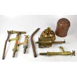 A good quantity of mixed metalware to include various brass taps and bathroom fittings,