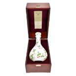 WHISKY; a single bottle of Findlater's 25 Year Old Scotch Whisky presented in a Wedgwood 'Wild