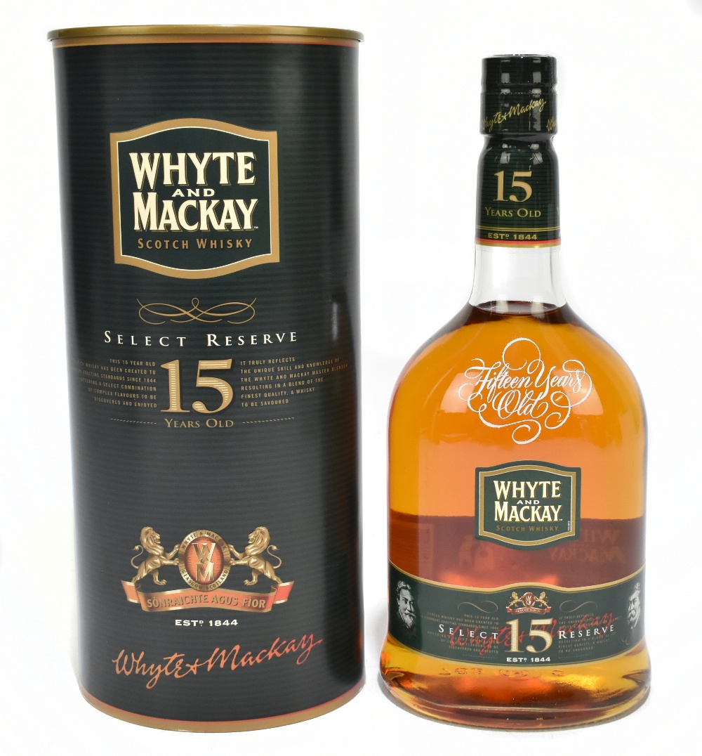 WHISKY; a single bottle of Whyte and Mackay 15 Years Old Select Reserve Blended Scotch Whisky,