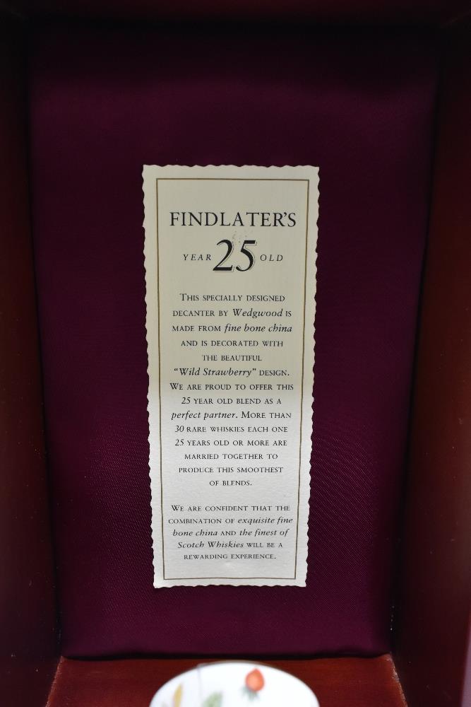 WHISKY; a single bottle of Findlater's 25 Year Old Scotch Whisky presented in a Wedgwood 'Wild - Bild 2 aus 4