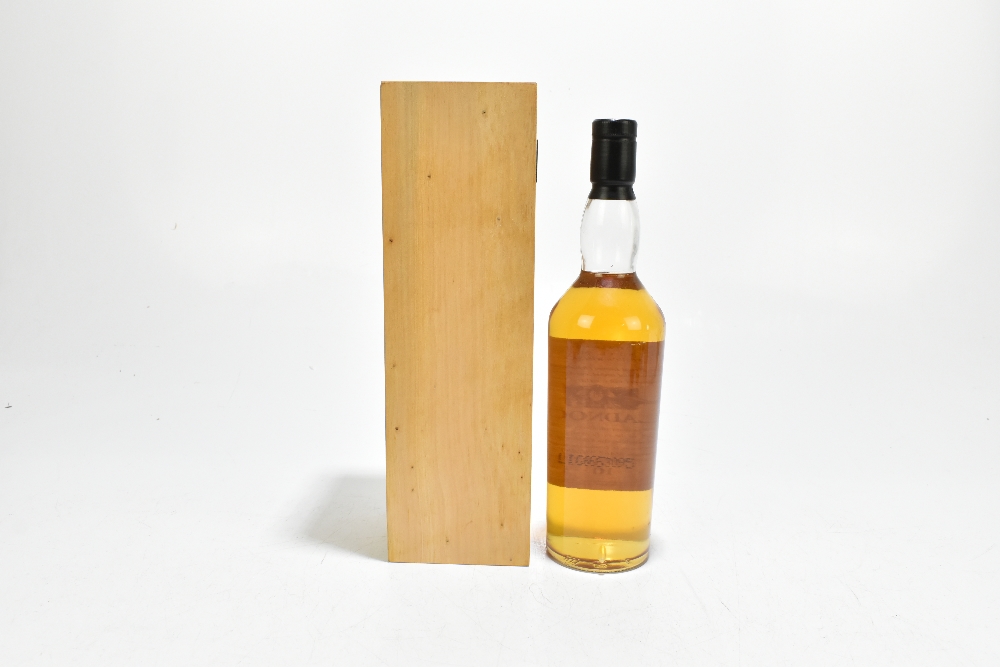 WHISKY; a single bottle of Bladnoch Single Malt Scotch Whisky, aged 10 years, 70cl, 43%, fitted in - Image 2 of 3