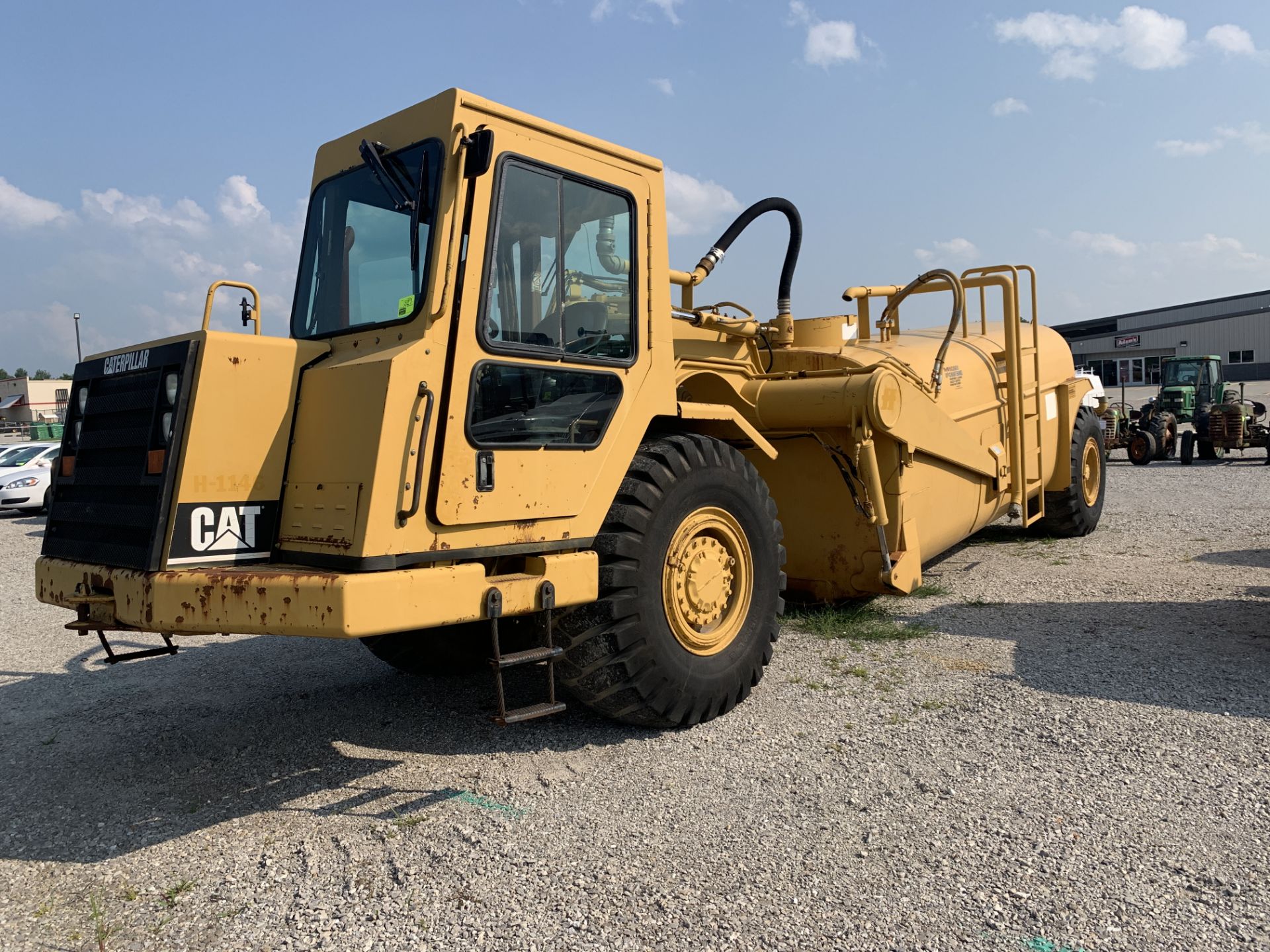 2011 CAT 613C WATER TRUCK MODEL DB4500, 98Z29112 SERIAL NUMBER, 1112 HOURS, RUNS & OPERATES AS IT