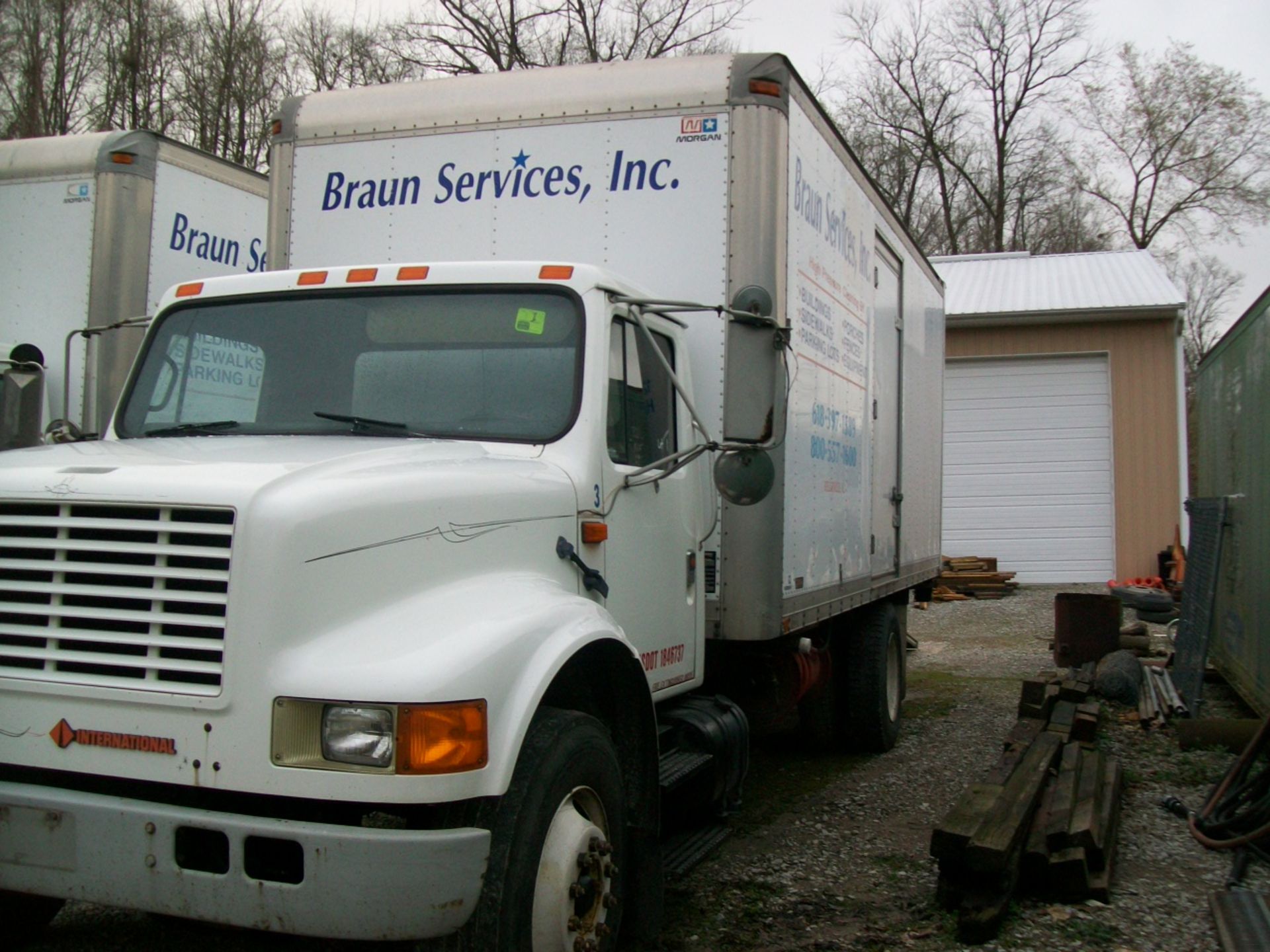 1991 INTERNATIONAL BOX TRUCK MODEL 4700 4x2, VIN 1HTSCNEP8MH343698