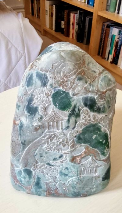 Large piece of Jade finely carved depicting Oriental scenes. - Image 2 of 3