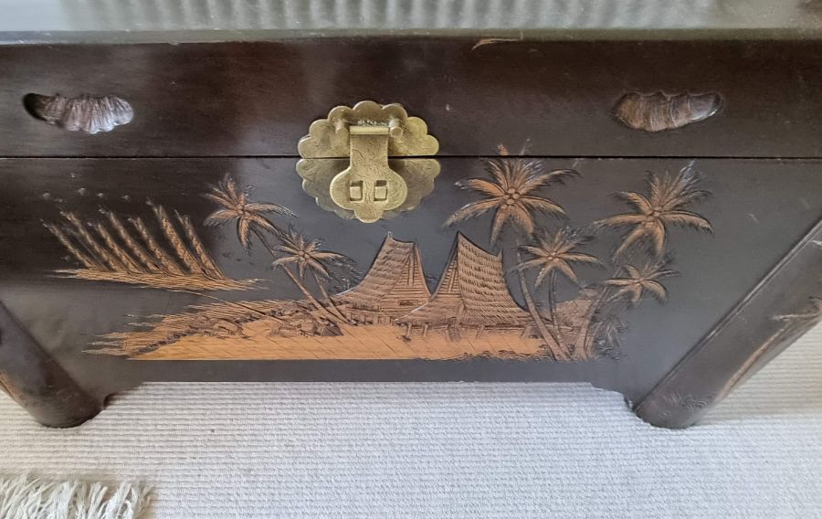 Travel chest, depicting Oriental fishing scenes, wooden, floating top shelf - 100x56x50cm - Image 3 of 4