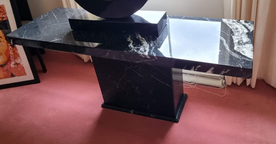 Contemporary altar table, black/white marble, 160cm long, - Image 2 of 3