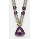 Dekoratives Amethyst-Collier mit Diamant-Solitär