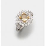 Feiner Natural Fancy-Diamantring