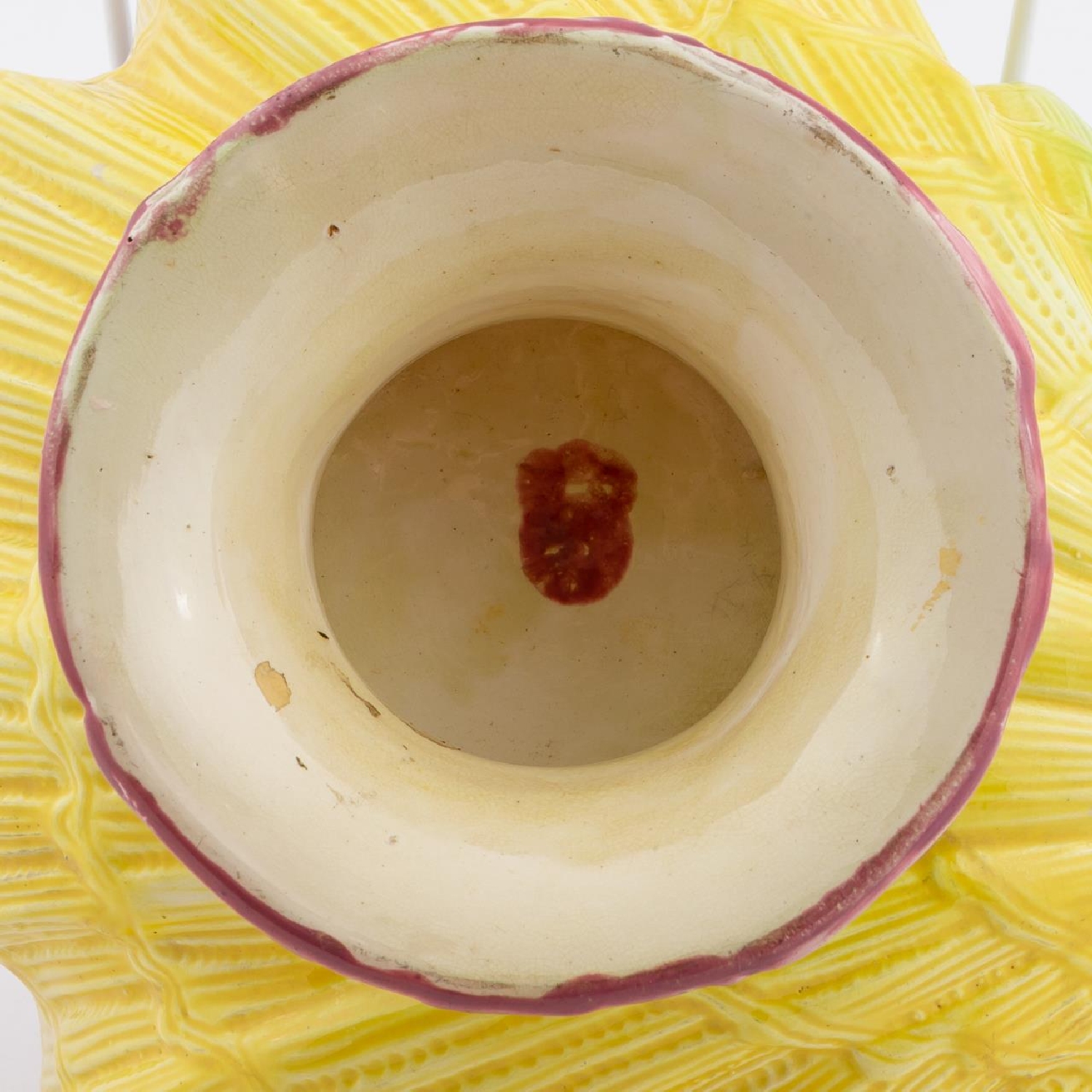 MAJOLICA BRIGHTLY COLORED SHELL FORM FOOTED TAZZA - Image 5 of 5