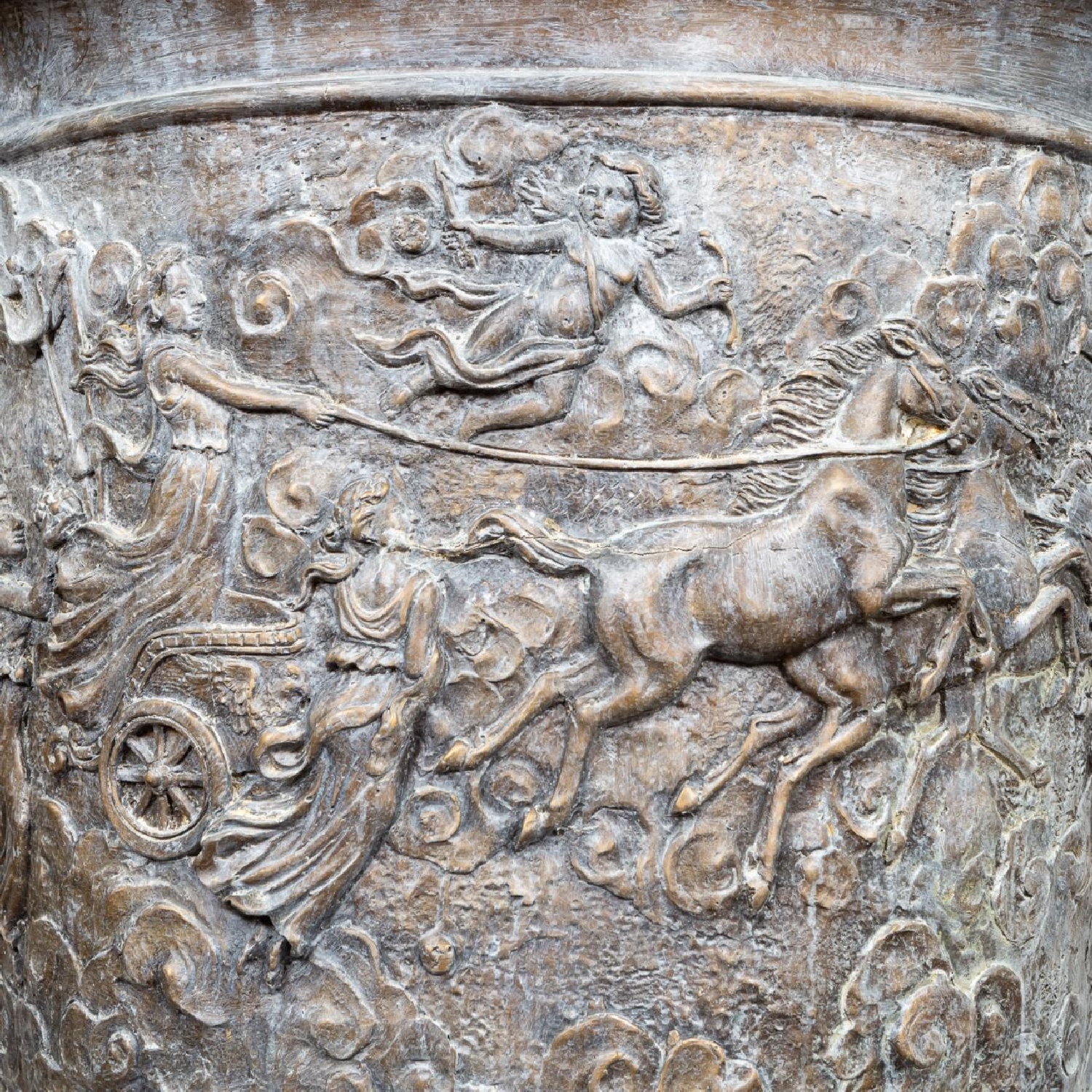 MONUMENTAL CONTINENTAL LEAD GARDEN URN ON STAND - Image 8 of 8